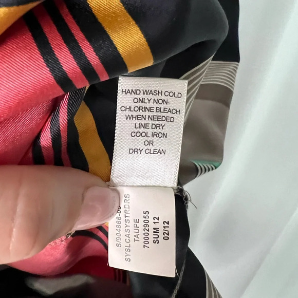 Banana Republic Casey Stripe Silk Sheath Dress. - size 2 - Picture 13 of 16